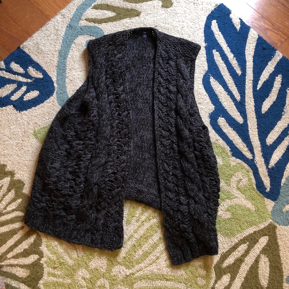 Sweater Vest